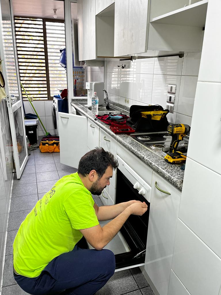 Instalación de muebles de cocina en Santiago